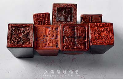 清代至民国时期福建省钱庄业等木质、角质印章共7枚不同，详分：“新泰钱局”、“元裕字号”、“万顺图书”、“森兴谢记”、“周宗林记”、“吉祥”等，源于香港集趣堂之典藏，部分刻工精湛，保存甚佳，敬请预览