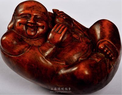 清末或民国时期木雕“弥勒”摆件一个，樱木雕工细致，造型独特，木纹绚丽，保存甚佳，敬请预览（另附送现代制作“长命富贵福”乌龟挂件1个）