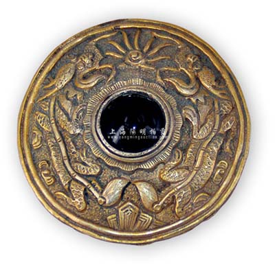 清代“新军军官”帽徽1枚，上为红宝石双龙戏珠图案，保存甚佳，敬请预览