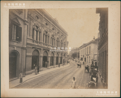 清代“上海南京路”历史老照片1张，实际尺寸275×221mm，极富时代记忆；源于海外回流，罕见，保存较佳，敬请预览